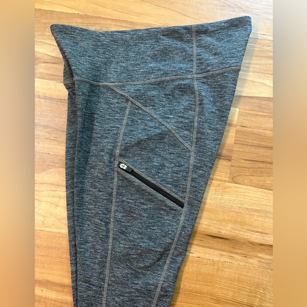Athleta Heather Gray Leggings Side Zipper Pockets and Contrast Stitching, Size S - Picture 2 of 7